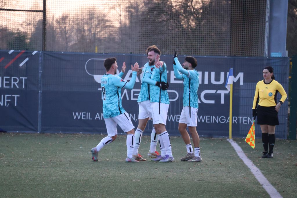 2025-11-22_fv-ravensburg-sv_0-3 153